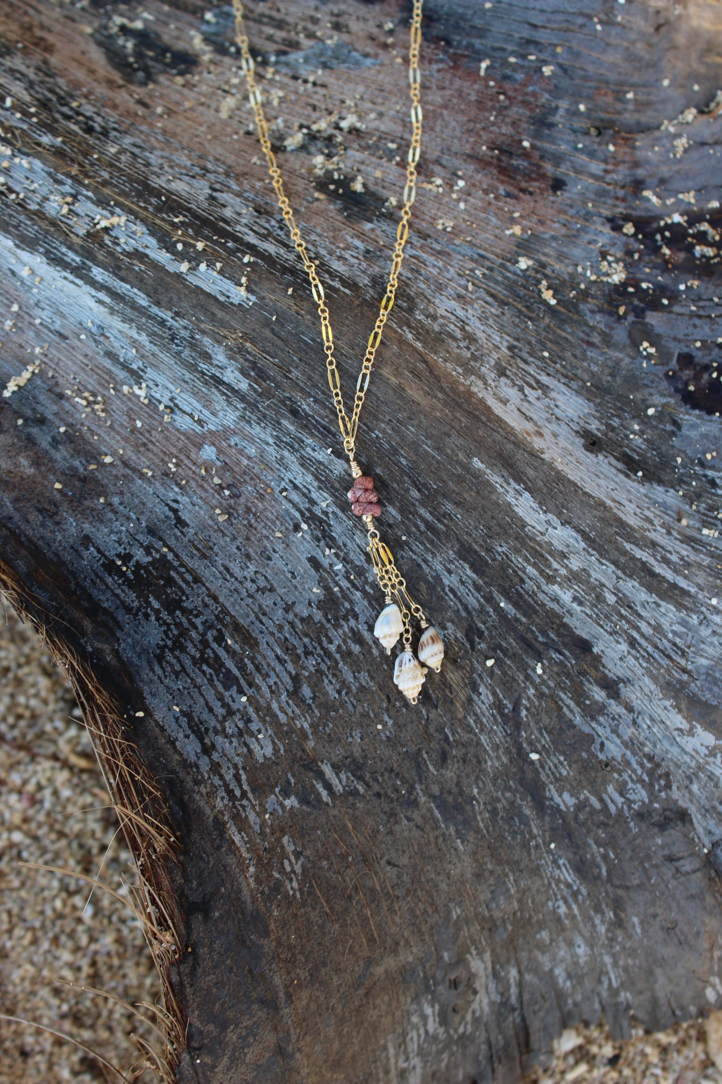 Kahelelani x Momi Dangle Necklace