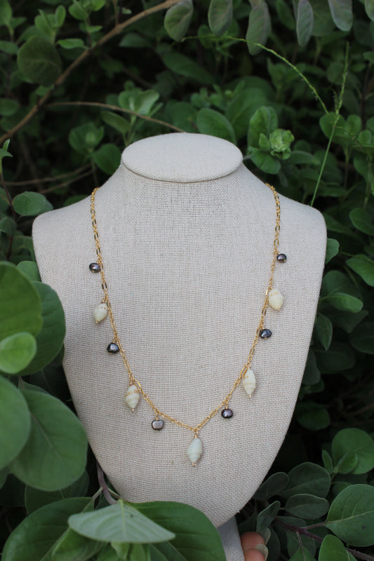 Momi x Freshwater Pearl Necklace